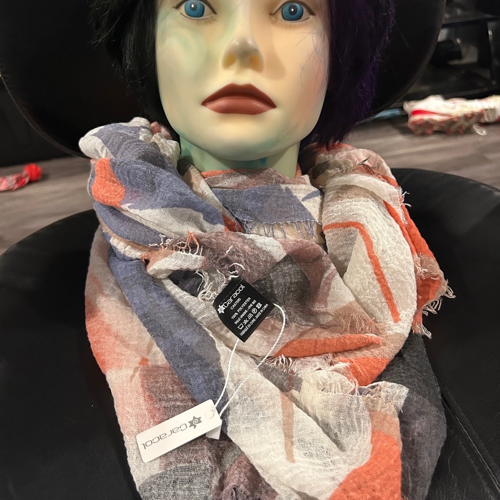 Caracol Colorful Abstract Scarf 100%polyester - Picture 10 of 13